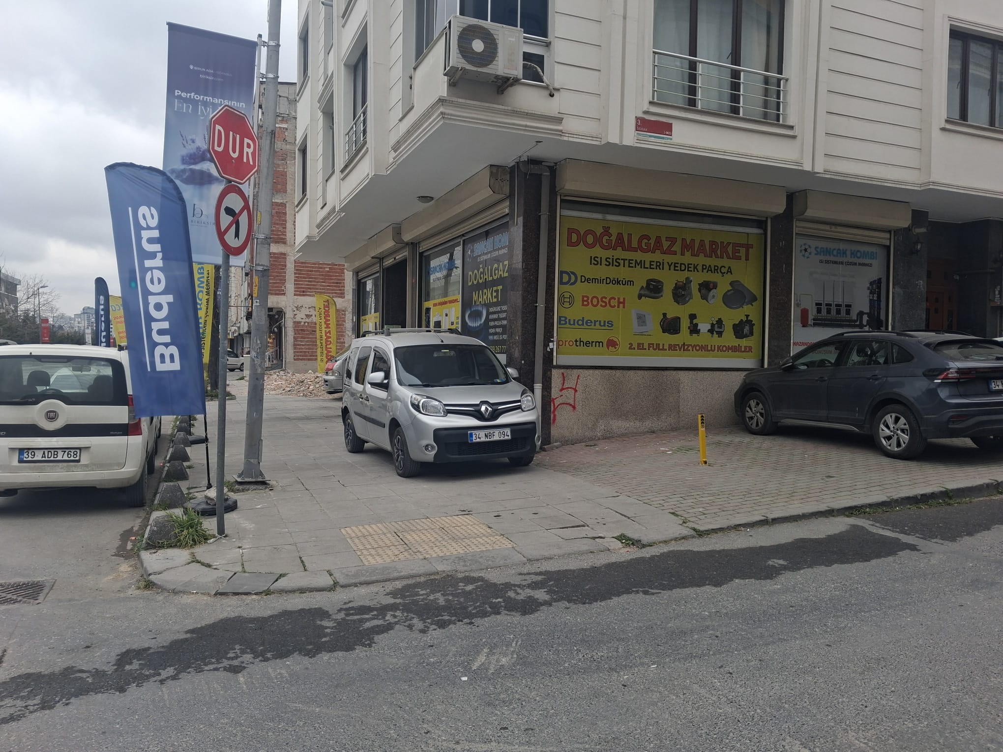 Sancak Kombi Doğalgaz Market köşe görünümü
